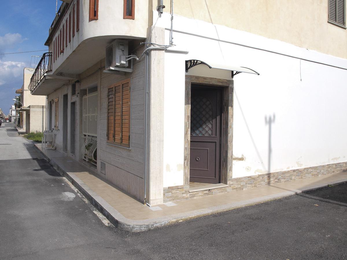 Casa Vacanze Mandorlo In Fiore Villa Avola Exterior photo